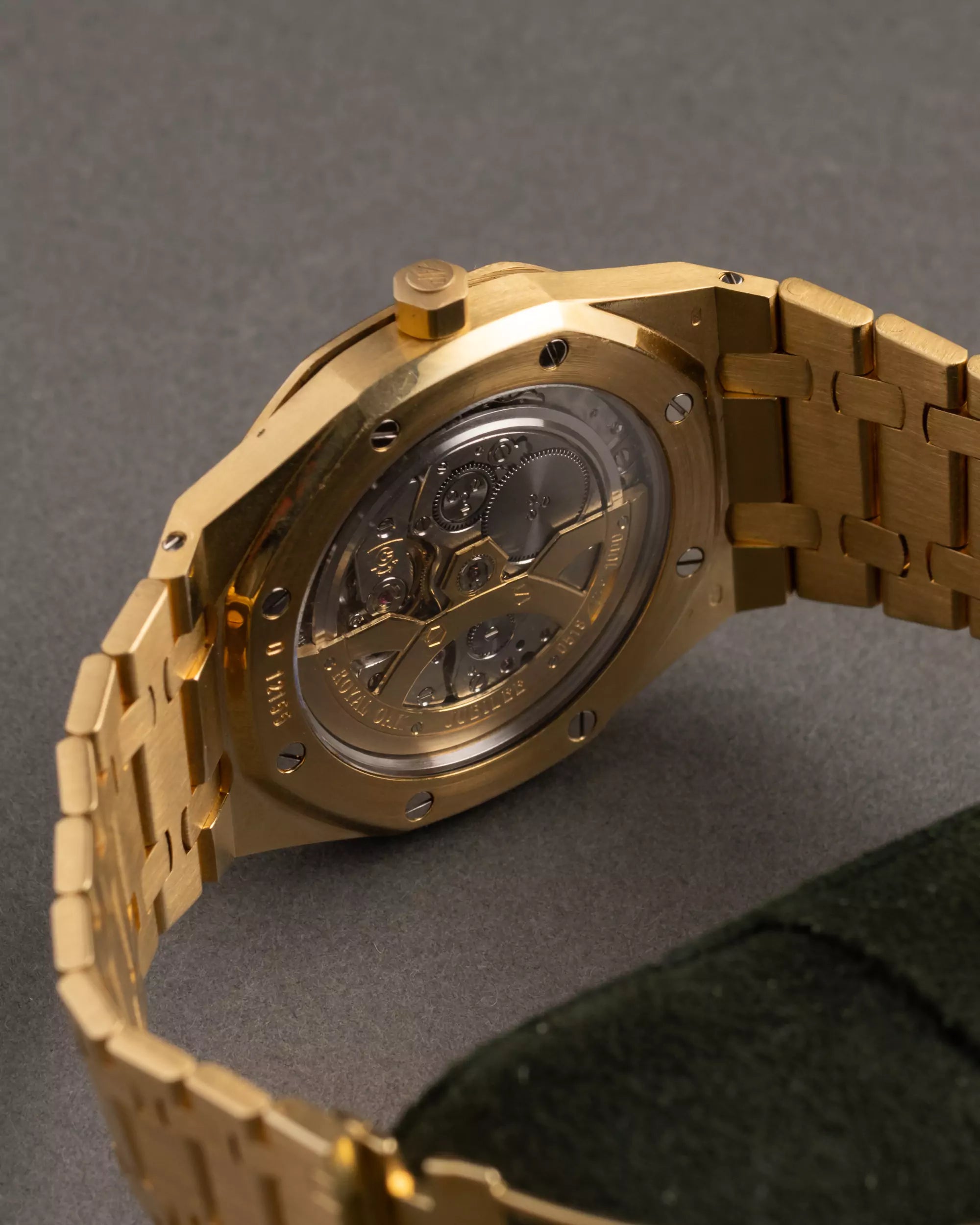 Audemars Piguet Royal Oak "Jumbo" 14802BA.OO.0944BA.01
